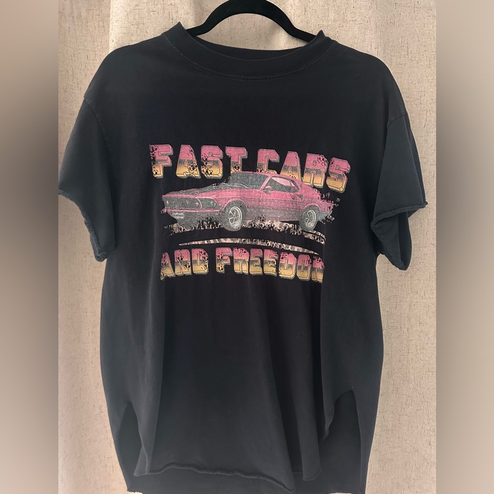 Pebby Forever side slit tee